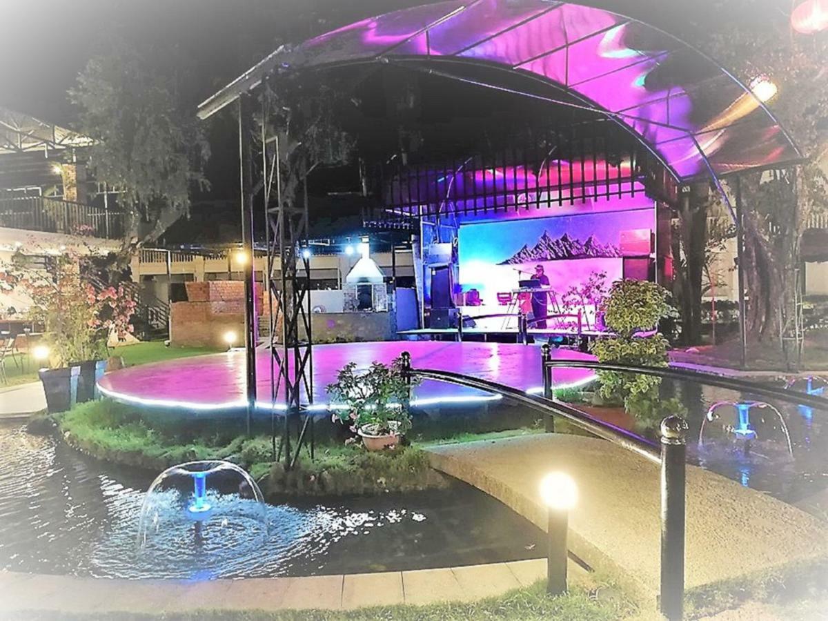 Tahiti Resort Phu Quoc Exteriör bild